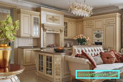 Cozinha combinada com sala de estar em uma casa particular
